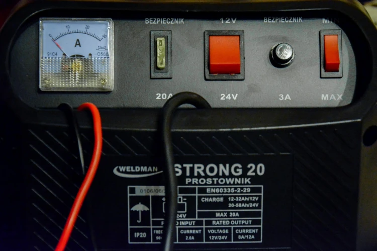 D103222-2.jpg
